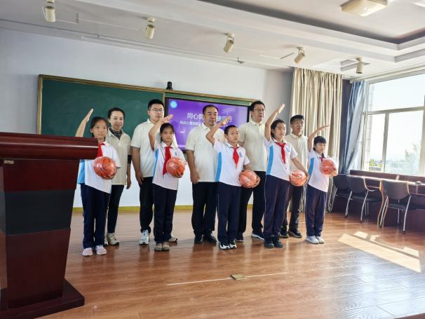 同心筑夢(mèng)健康同行 留聯(lián)會(huì)社會(huì)實(shí)踐活動(dòng)走進(jìn)大薛鄉(xiāng)中心校，傳遞健康關(guān)愛